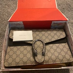 Gucci shoulder bag